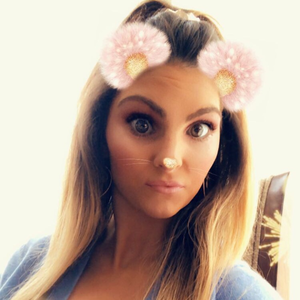 Meet your Posher, Carly
